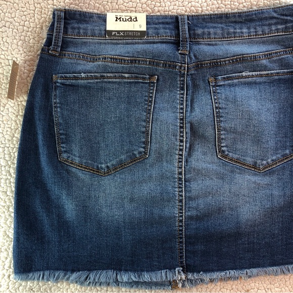 Mudd Women’s/Juniors FLX Stretch Size 9 Distressed Raw Hem Blue Jean Denim Skirt - Picture 11 of 12